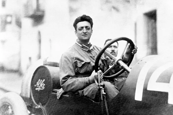 Enzo Ferrari versenyportré 1918