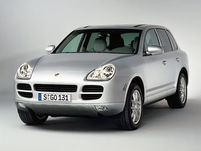 Az első Porsche Cayenne, 2002